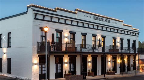 holbrook hotel accommodation